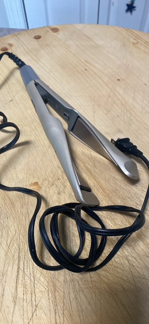 NEW TWIST CURL - WAVE MAKER CURLING IRON