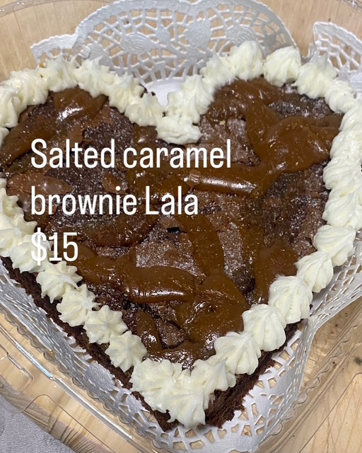 SEA SALTED CARAMEL BROWNIE HEART 6X6