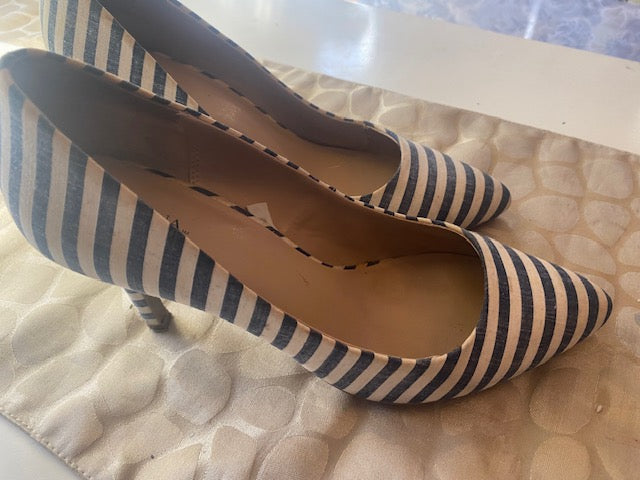 Cute Sailor Heels 3 IN size 8.5