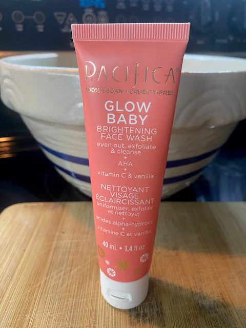 PACIFICA GLOW BABY Brightening Face Wash